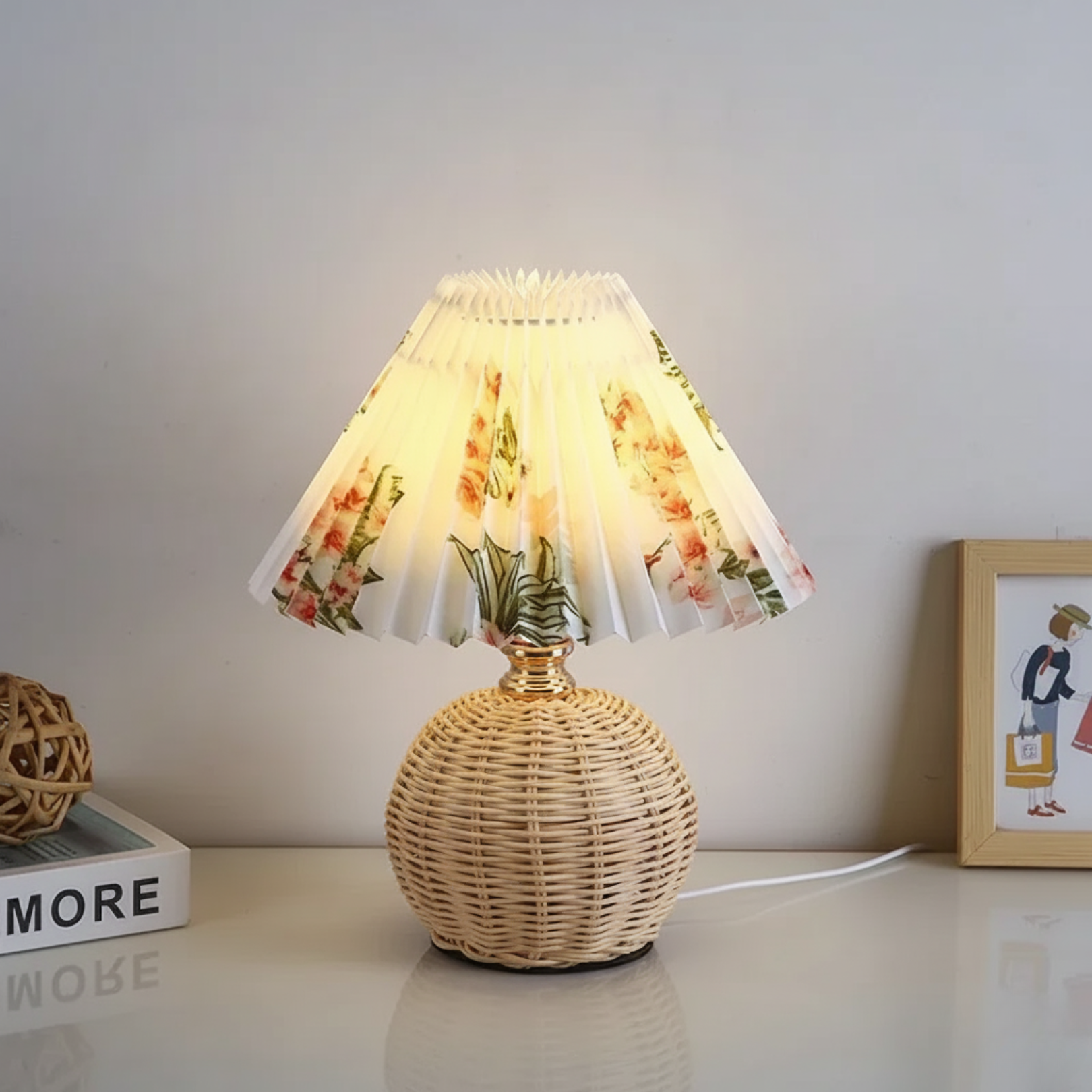 Nordic Compact Pleated Table Lamp