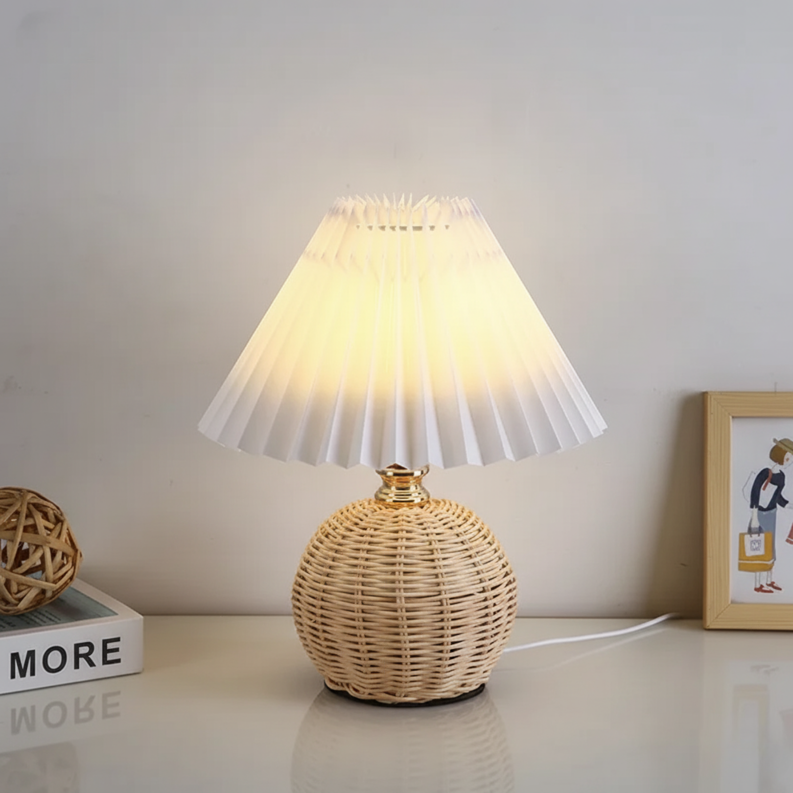 Nordic Compact Pleated Table Lamp